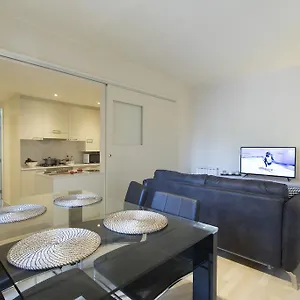 Bravissimo Cort Reial-2b Apartamento